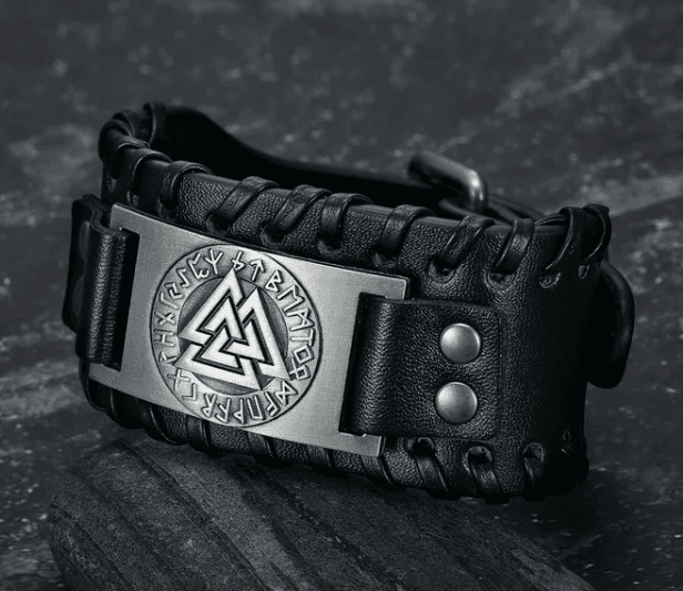 Pulsera de cuero con totem vikingo nórdico