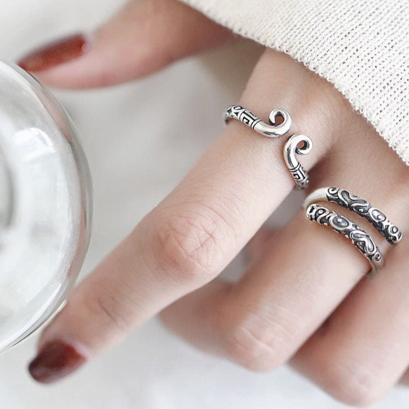 Anillo abierto minimalista de plata pura ajustable