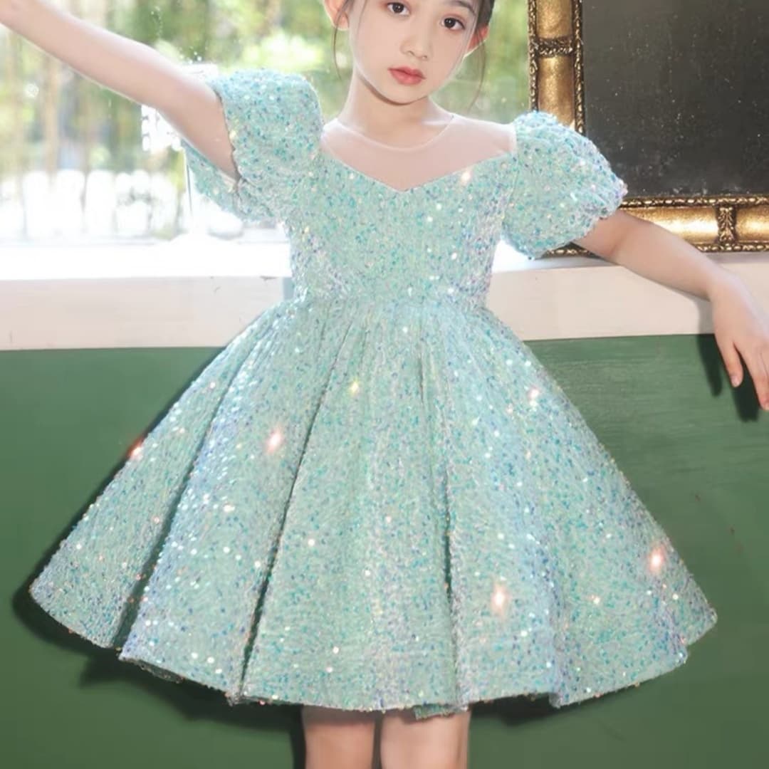 Vestido princesa con mangas de burbuja y lentejuelas para niña