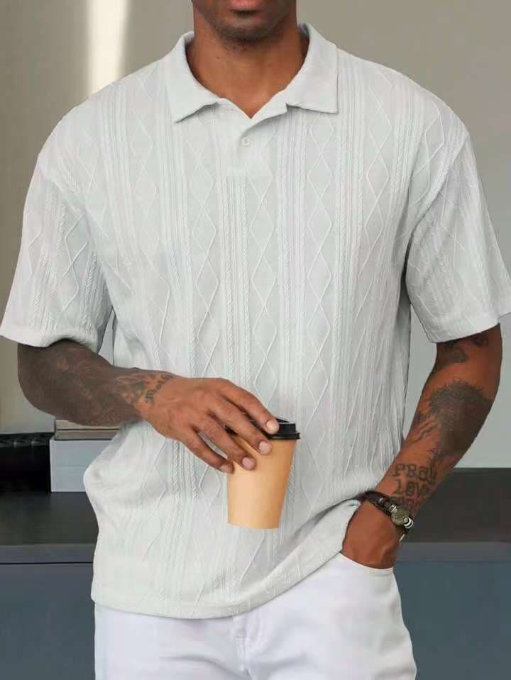 Camiseta con cuello solapado y botones, manga corta