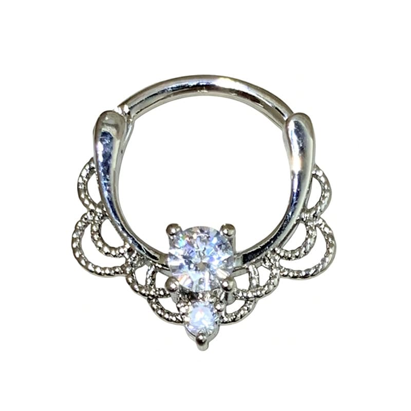 Piercing nasal acero con diseño personalizado