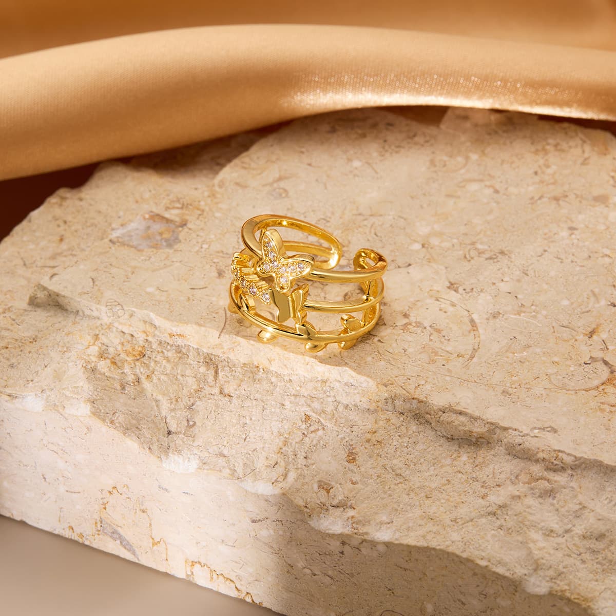 Anillo de cobre chapado en oro estilo retro
