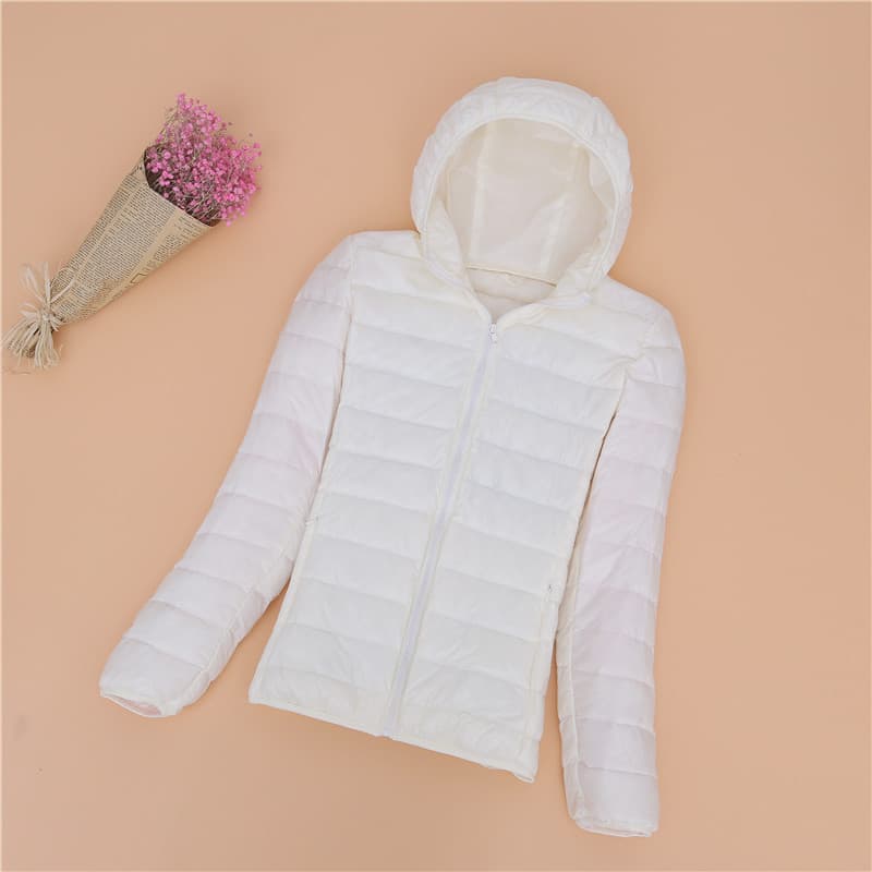 Chaqueta liviana de plumas para mujer