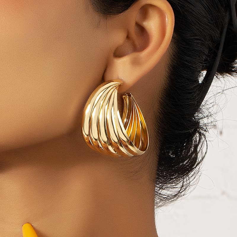 Aretes geométricos minimalistas aleación dorados