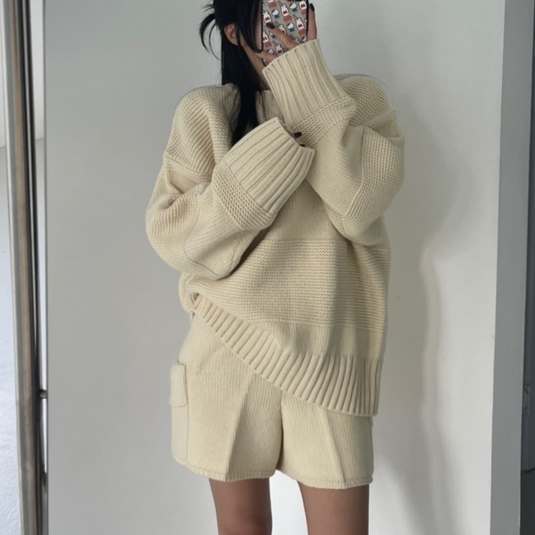 Conjunto suéter manga larga y shorts cintura alta para mujer