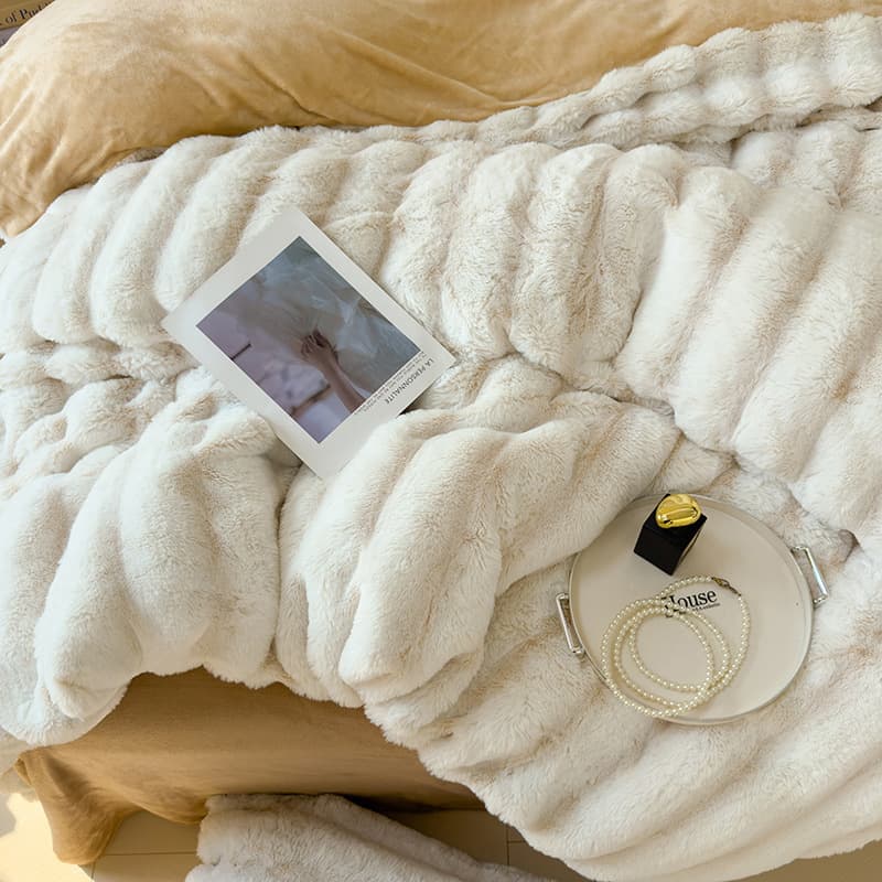 Juego de cama cuatro piezas microfibra suave para invierno