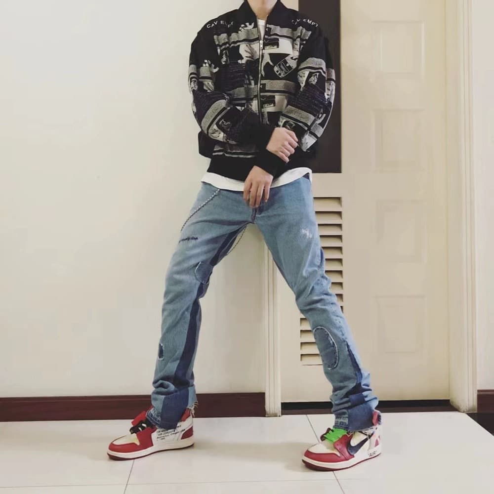 Pantalón denim con corte recto y detalles de parches