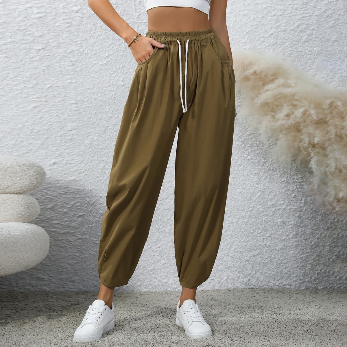 Pantalones casuales holgados con cordón