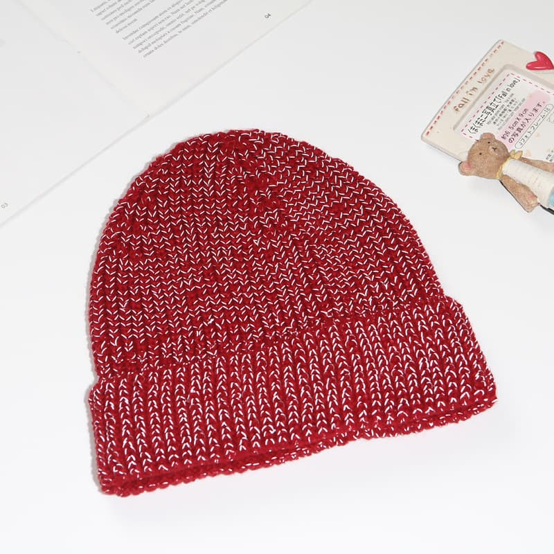 Gorro de punto reflectante para mantener calor