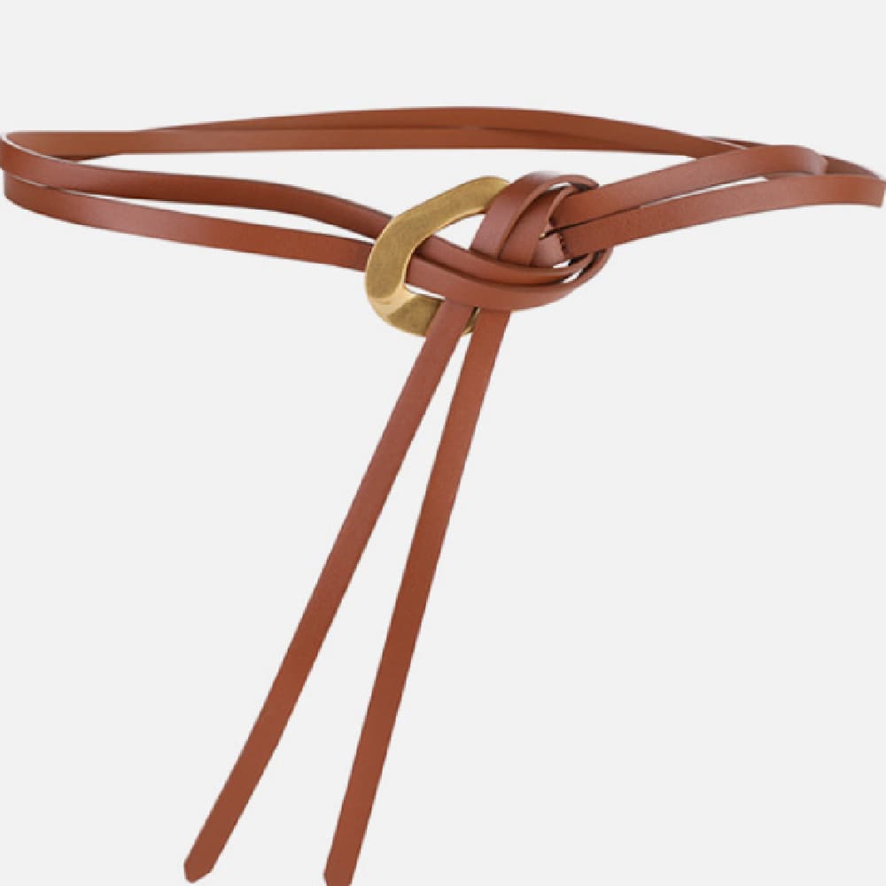 Cinturón delgado de cuero con hebilla decorativa para mujer