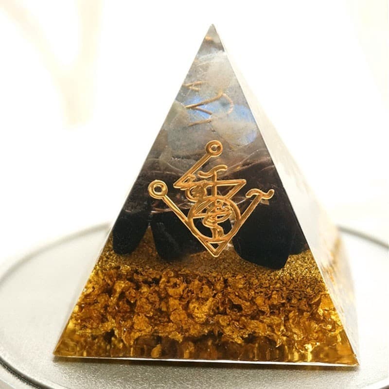 Pirámide de orgonita con cristal natural para decoración