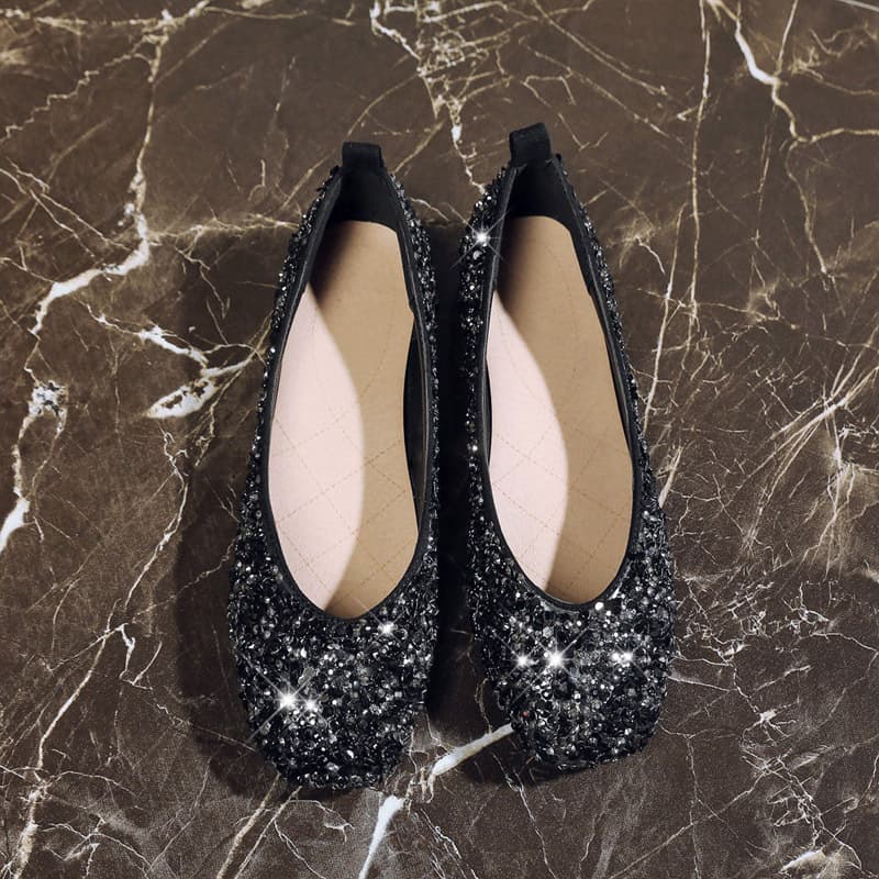 Zapatos de cuero con suela blanda para niña