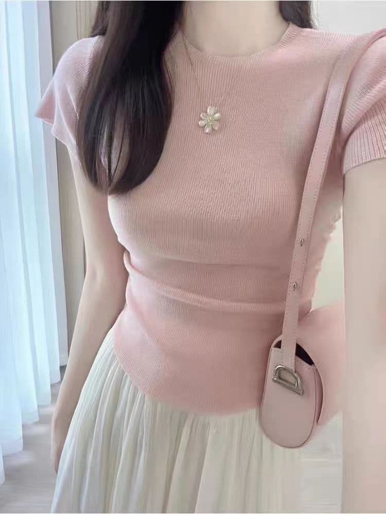 Blusa de manga corta y falda larga de dos piezas