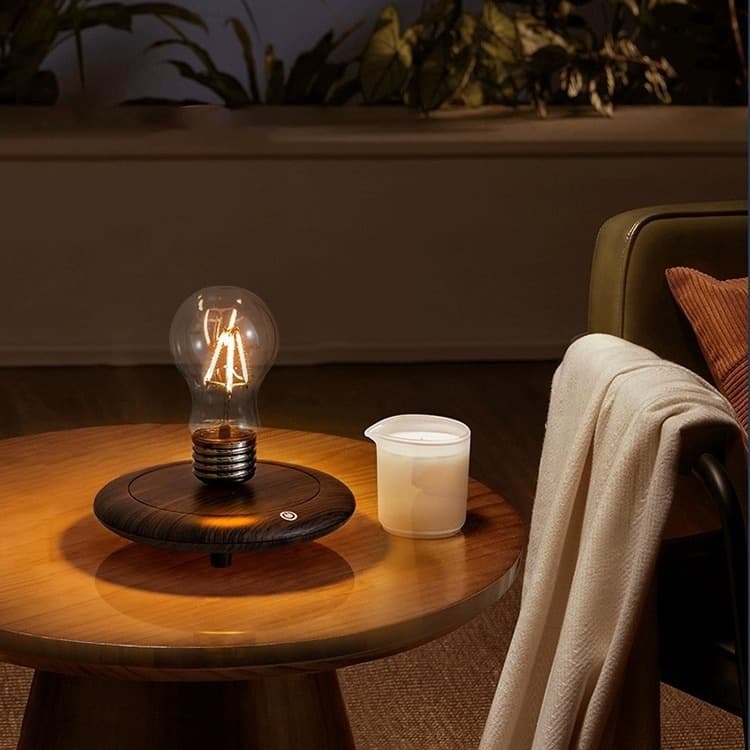 Lámpara decorativa de noche con bombilla suspendida