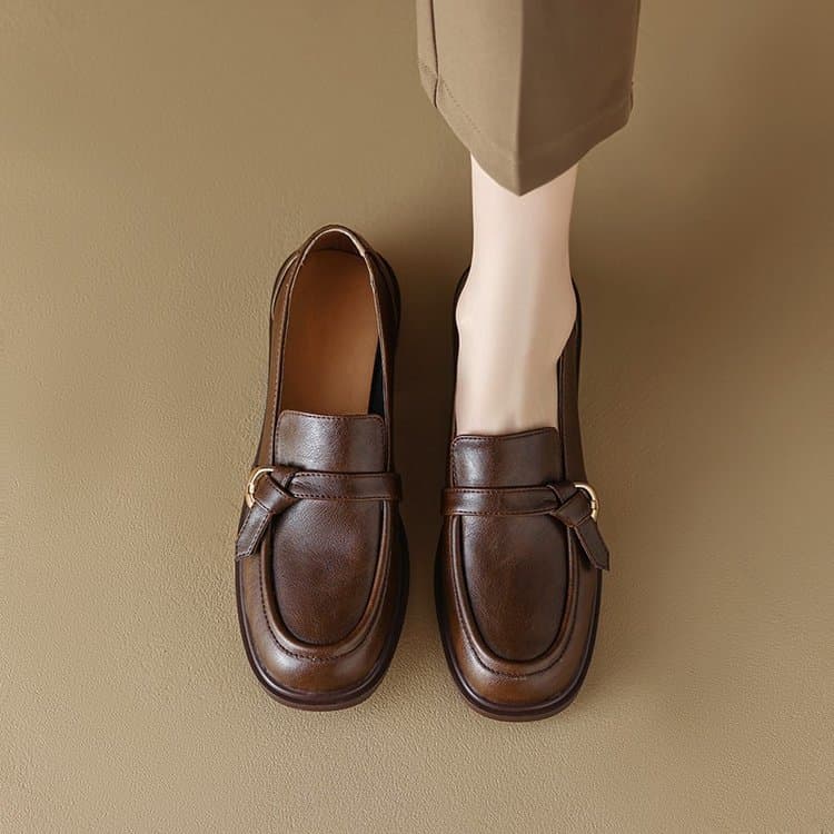 Mocasines para mujer con punta redonda y tacón bajo