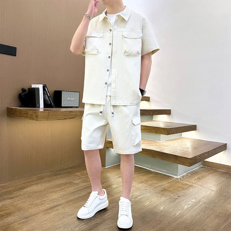 Conjunto de camiseta y shorts estilo coreano