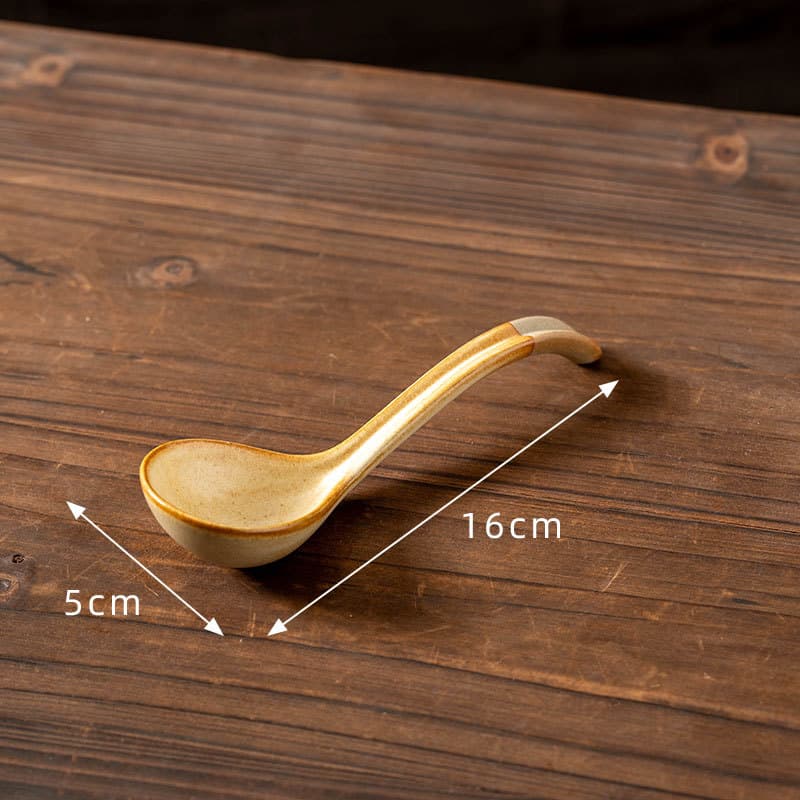 Cucharilla de cerámica hecha a mano estilo japonés