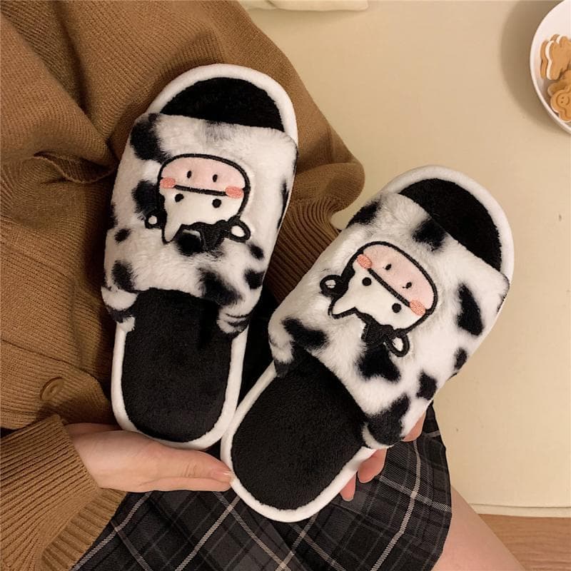 Pantuflas de felpa con diseño de vaca caricatura