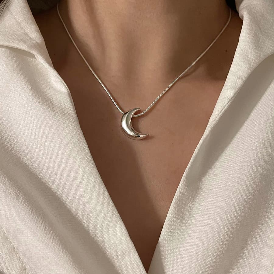 Collar luna brillante en plata esterlina 925