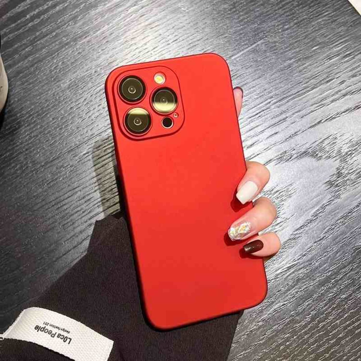 Funda resistente a caídas para iPhone con acabado mate