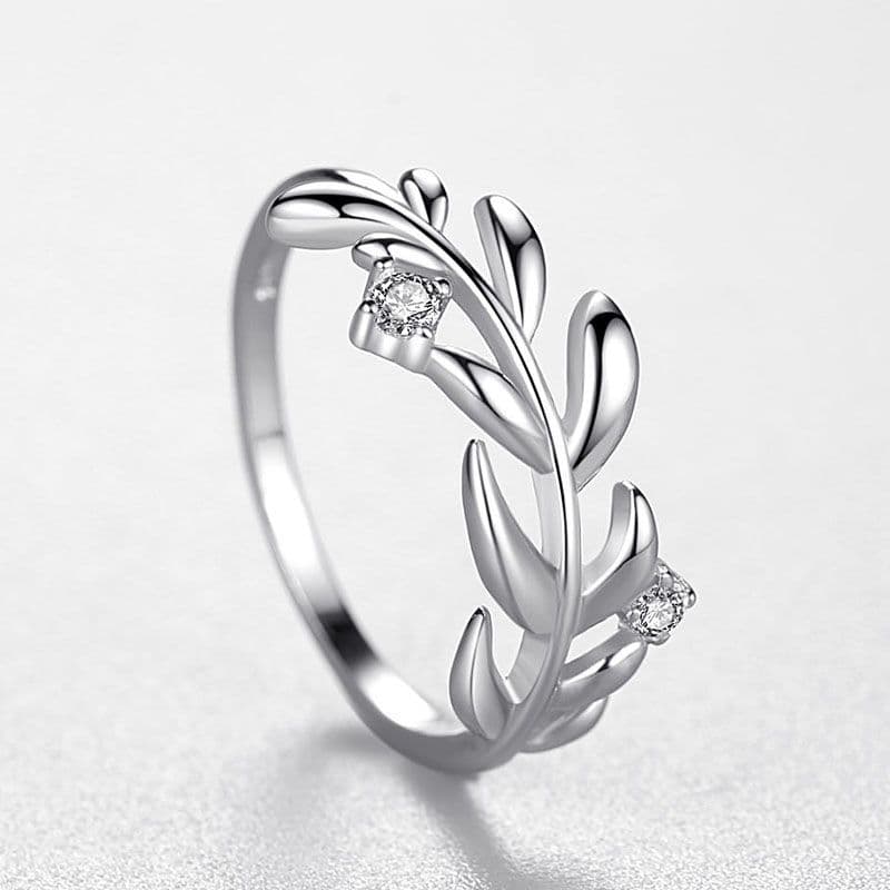 Anillo de hoja con micro diamantes en plata