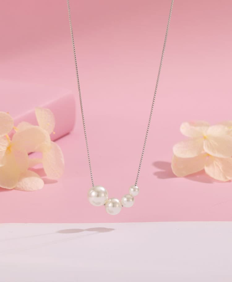 Collar de perlas en plata 925 con cadena simple