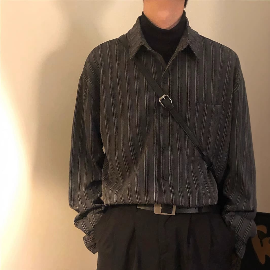 Camisa de manga larga a rayas con corte holgado