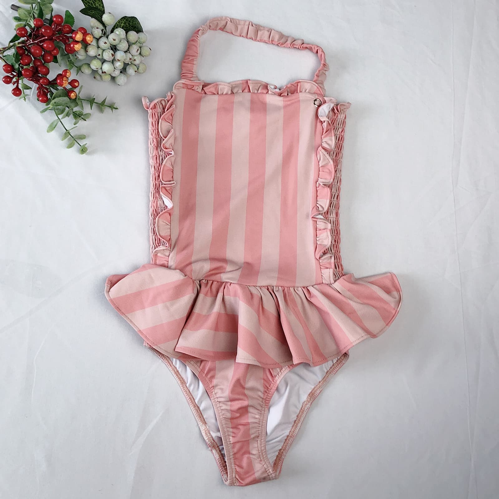 Traje de baño de una pieza niña con rayas y encaje