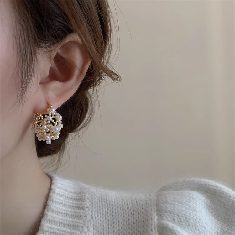 Aretes perla hueco tridimensional