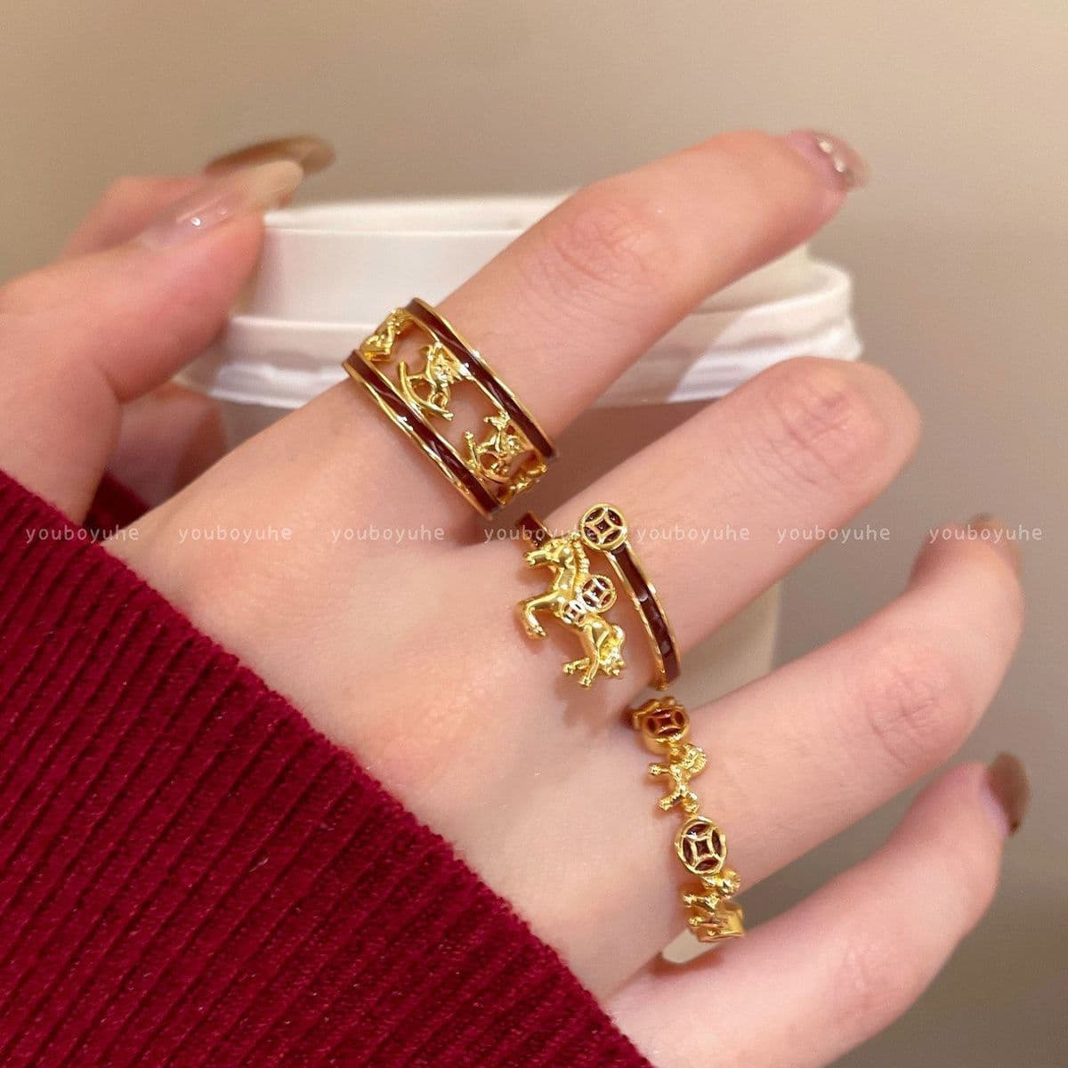 Anillo dorado pony dedo índice, banda abierta lujo año nuevo