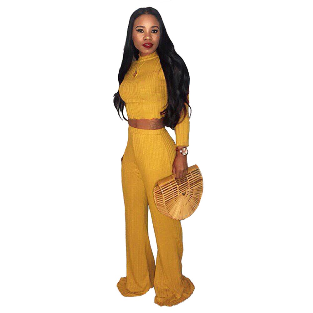Conjunto de suéter y pantalones anchos de cuello alto