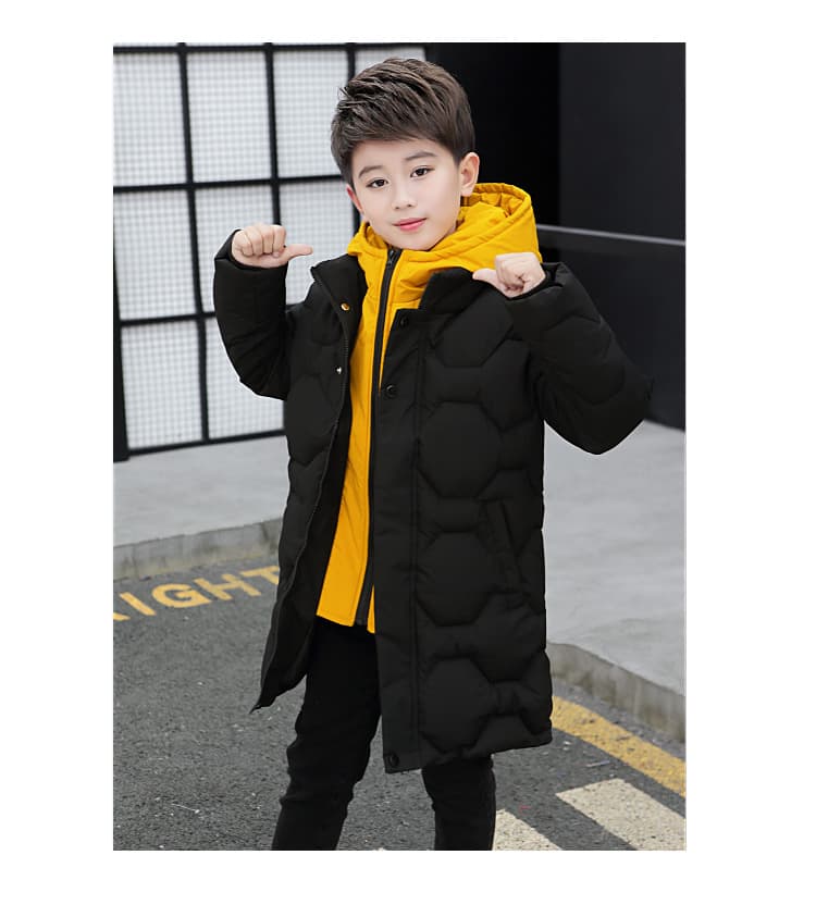 Abrigo acolchado para niños en invierno con diseño cálido
