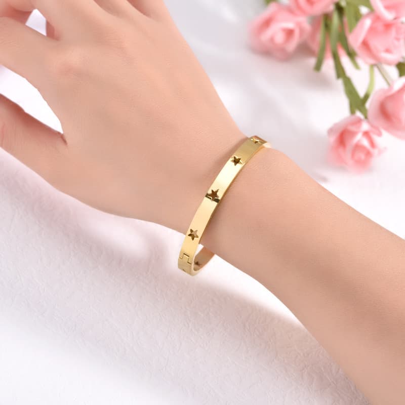 Pulsera de acero titanio con pentágrama