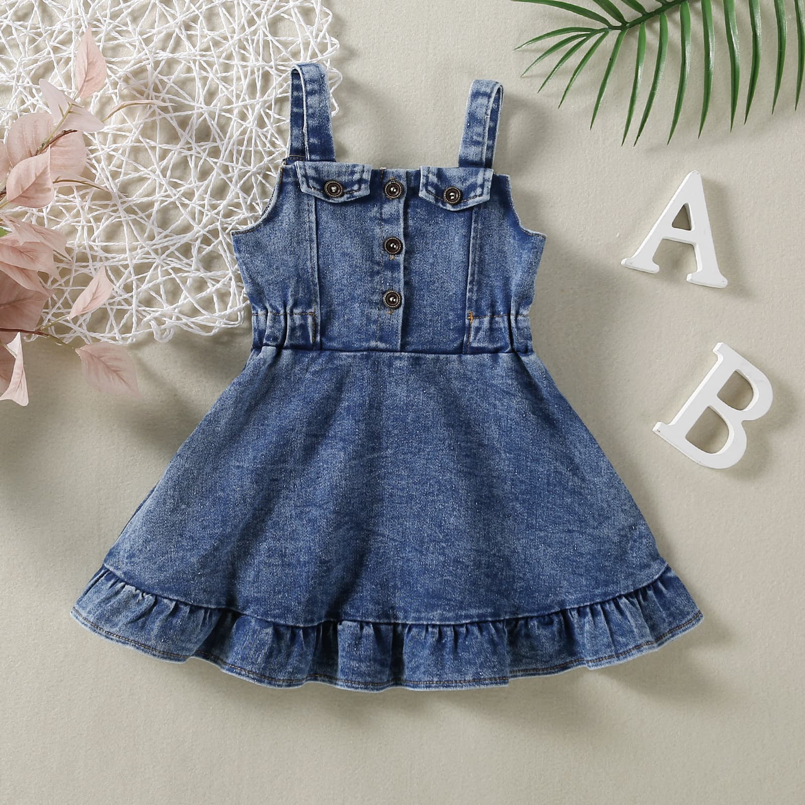 Vestido de mezclilla para bebé con tirantes