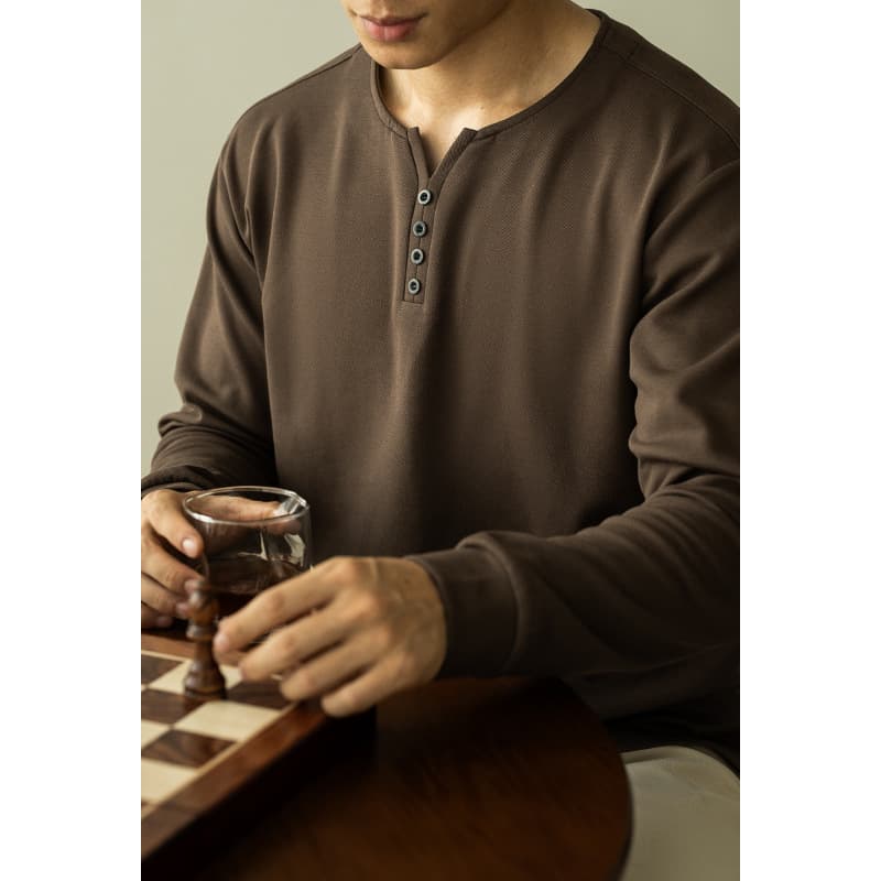 Prenda base casual para hombre