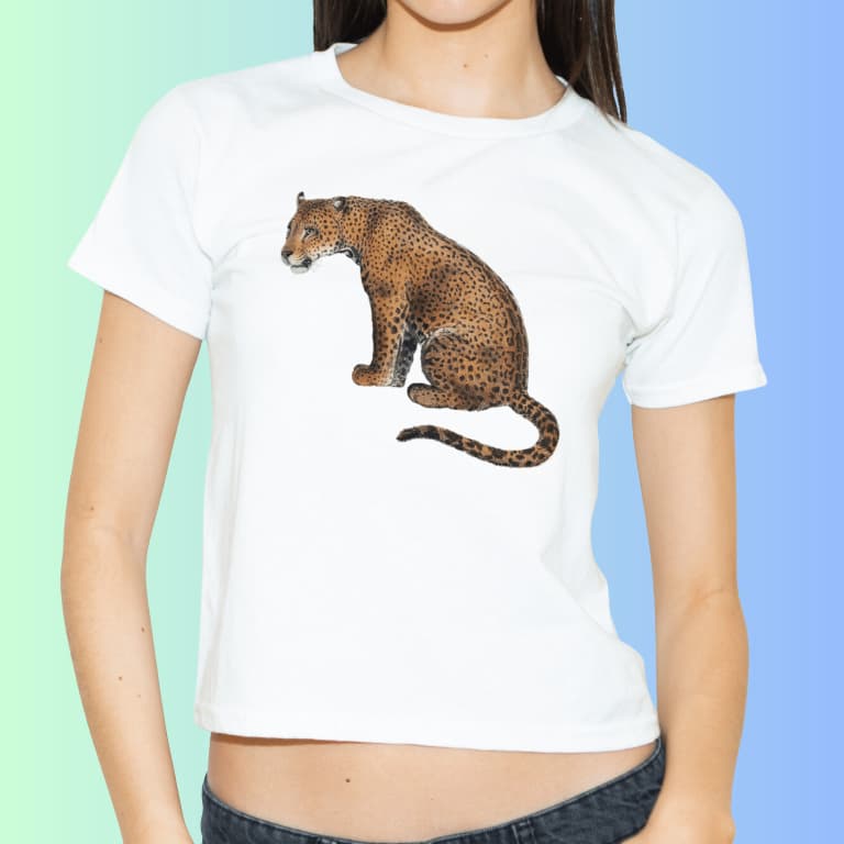 Camiseta con estampado digital cuello redondo
