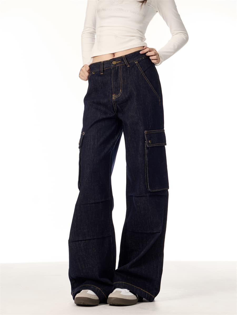 Pantalón cargo recto con múltiples bolsillos, pierna ancha