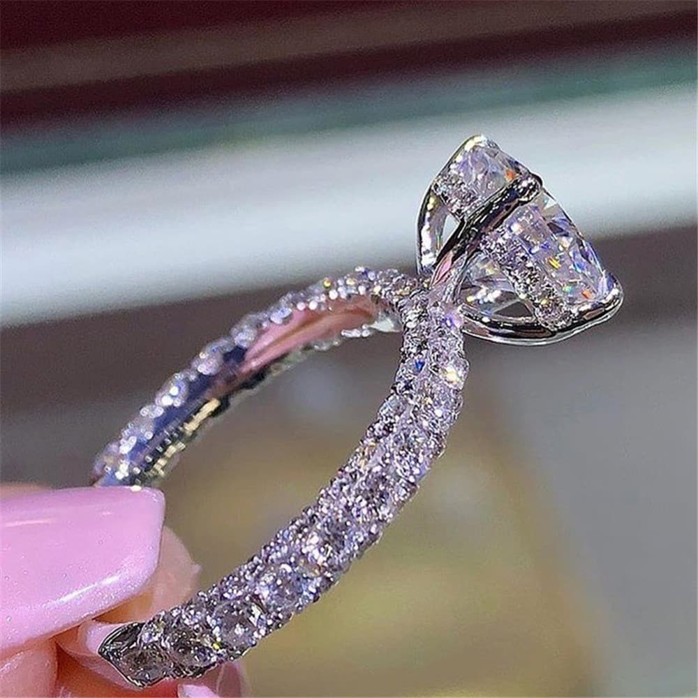 Anillo de moda con acabado diamante para mujeres
