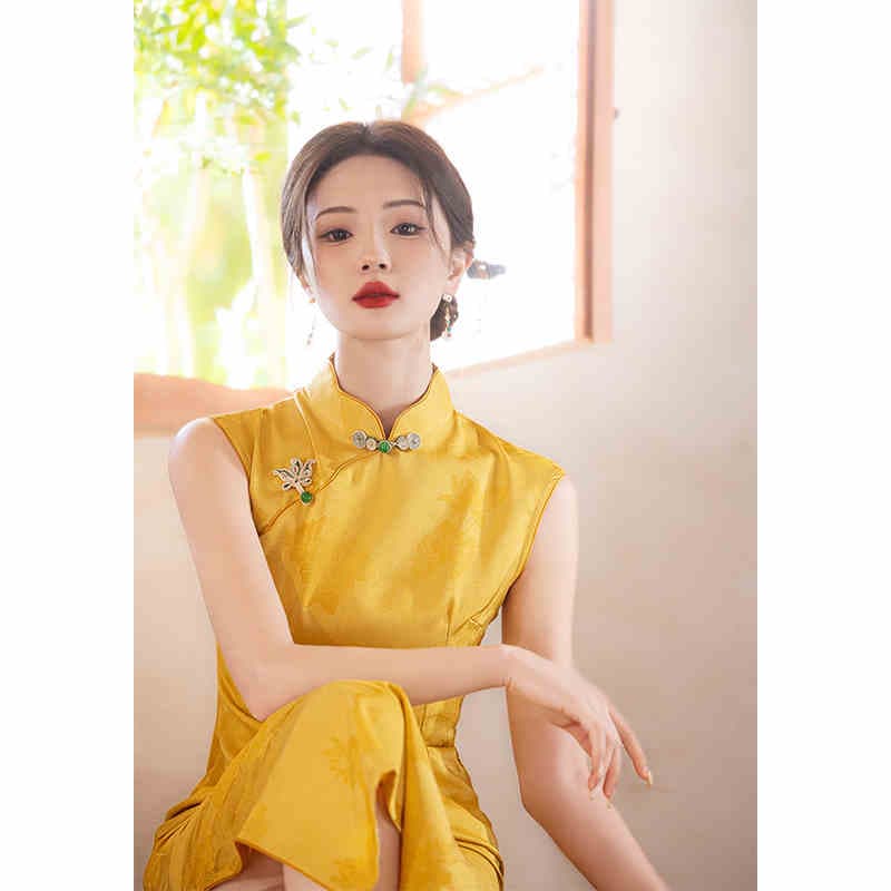 Vestido cheongsam largo para bodas y compromisos
