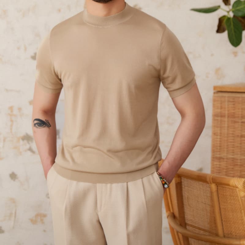 Camiseta manga corta ajustada con cuello redondo