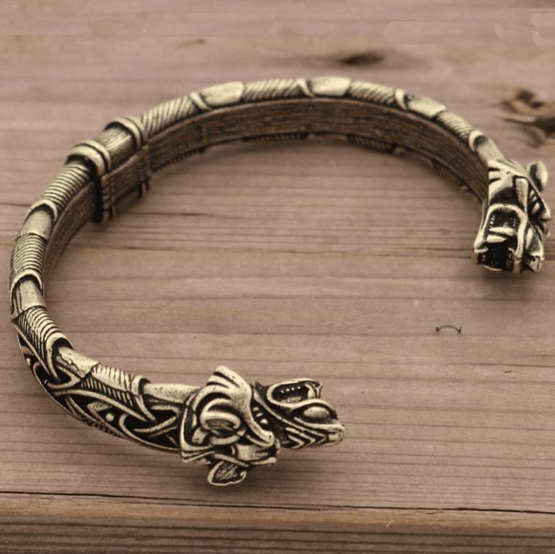Pulsera ajustable con cabeza de lobo