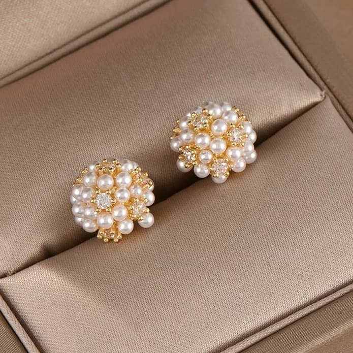 Aretes vintage de bola con perla artificial