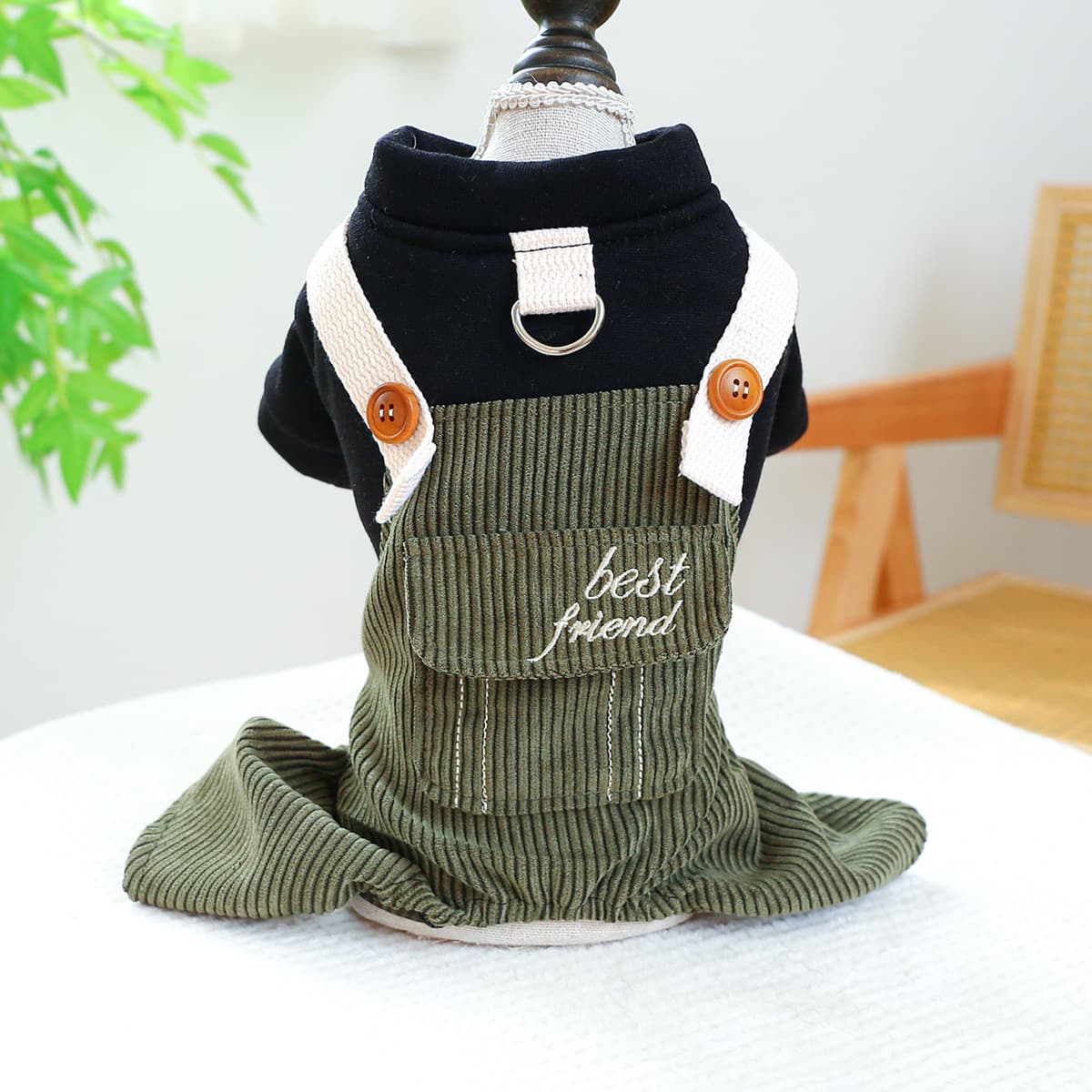Ropa de corduroy para mascotas con talla versátil