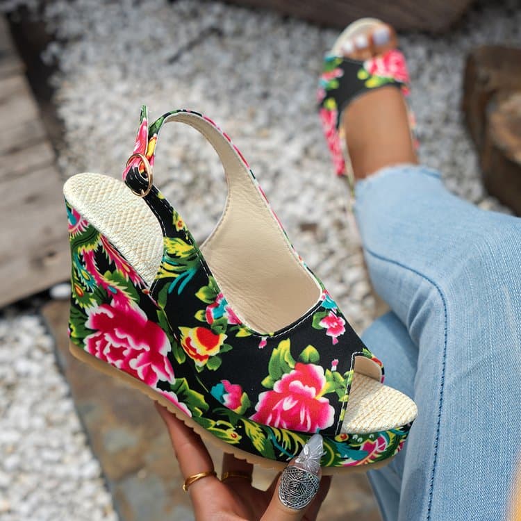 Sandalias de cuña talla grande con bordado y estilo europeo