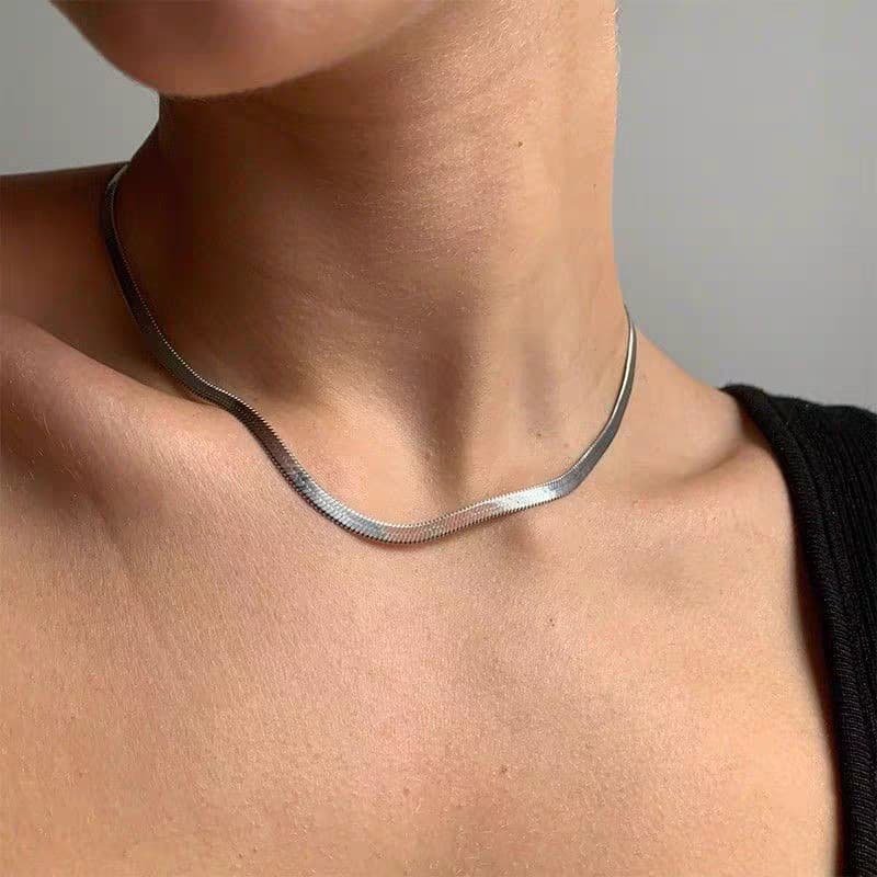 Collar de plata esterlina 999 con diseño óseo