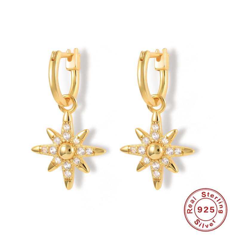 Pendientes de plata esterlina con estrellas de ocho puntas y diamantes