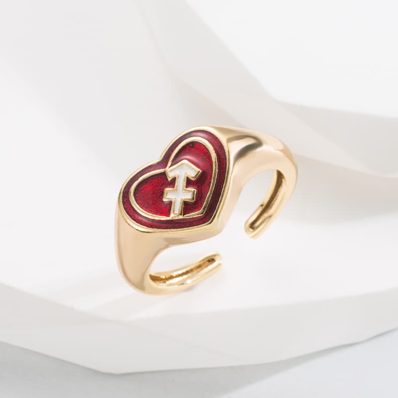 Anillo dorado ajustable con efecto goteo de aceite