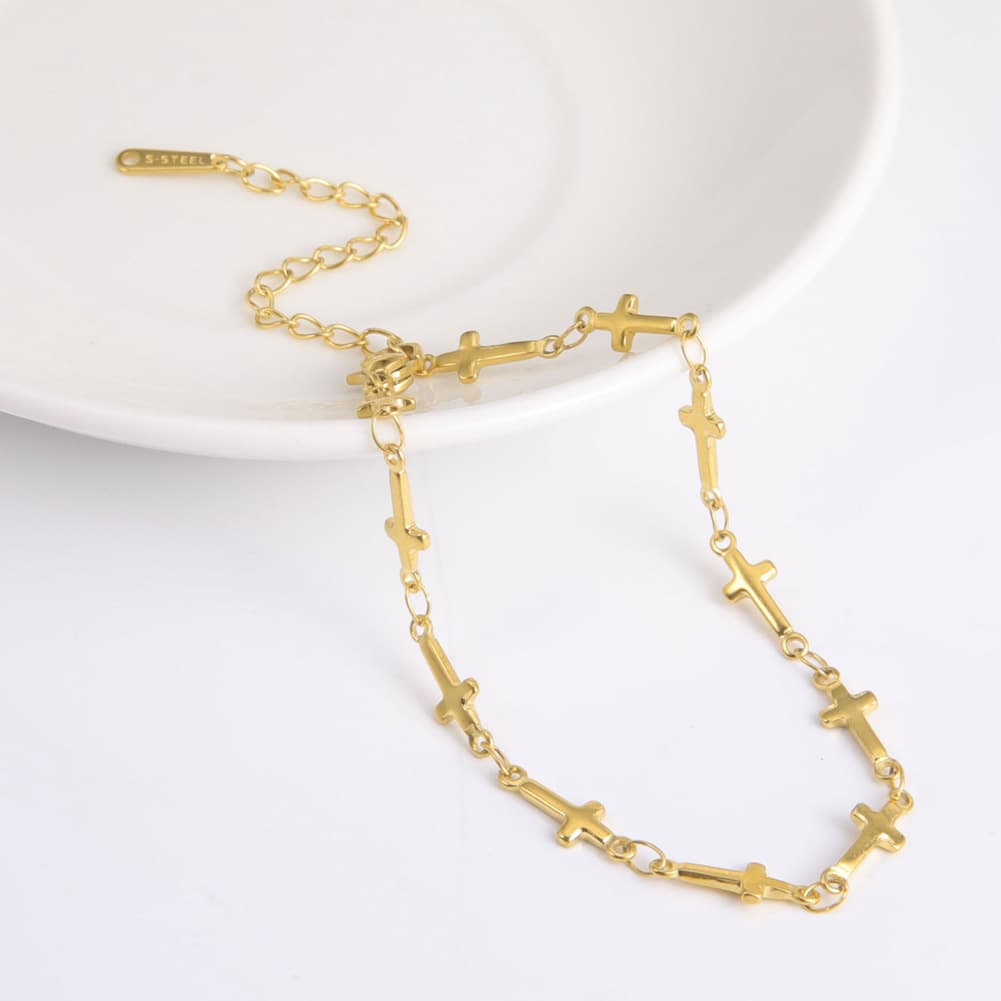 Collar de acero inoxidable con colgante cruz