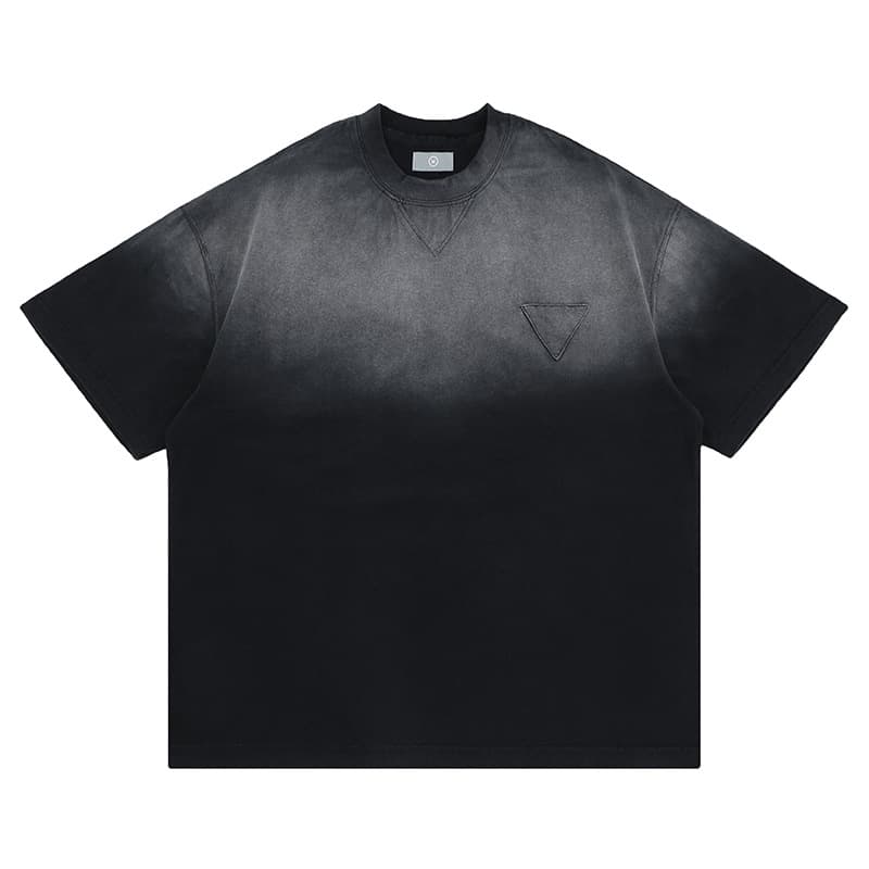 Camiseta de algodón holgada con parche triangular estilo vintage