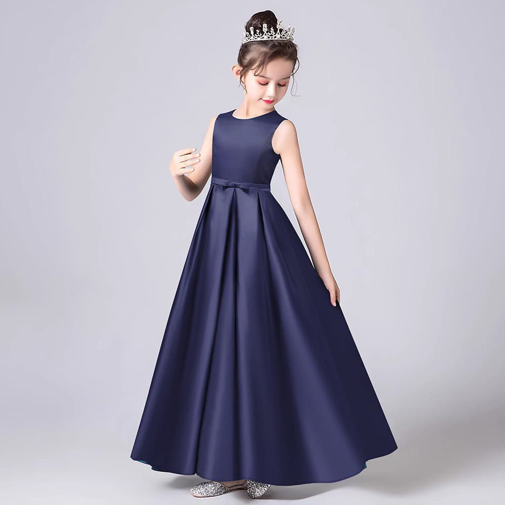 Vestido de princesa para niñas en piano y cumpleaños